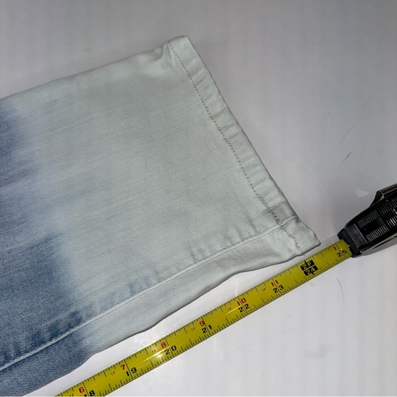 Wit & Wisdom Ab’Solution High Waist Dipped Girlfriend Jeans - Picture 11 of 17